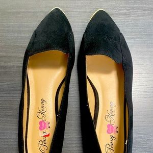 Like new Penny Loves Kenny pointed toe flats